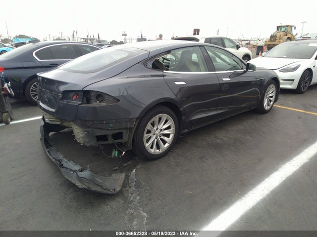 Tesla Model S 60/75 2017 5YJSA1E11HF204901 Image 4
