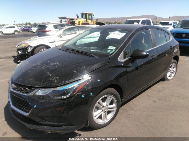 Chevrolet CRUZE LT 2018 3G1BE6SM8JS628551 Image 2