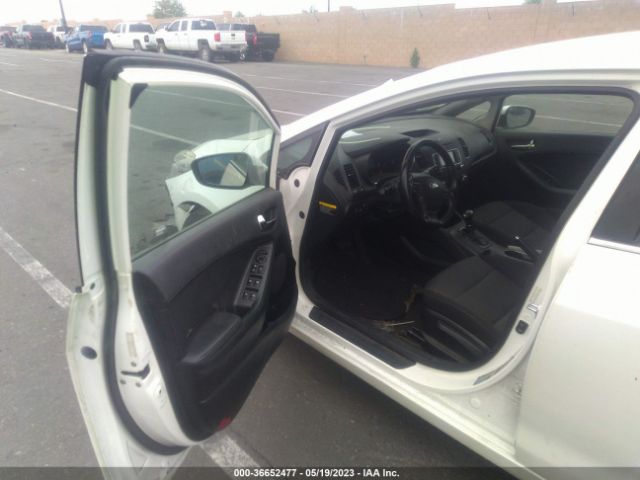 KNAFX5A86G5631188 KIA Forte 5-door Ex