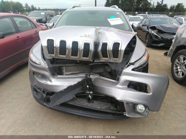 1C4PJLCB2JD523444 Jeep Cherokee Latitude