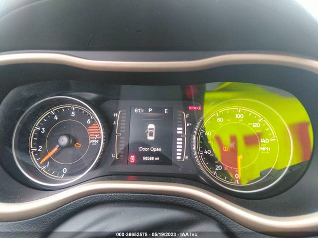 1C4PJLCB2JD523444 Jeep Cherokee Latitude