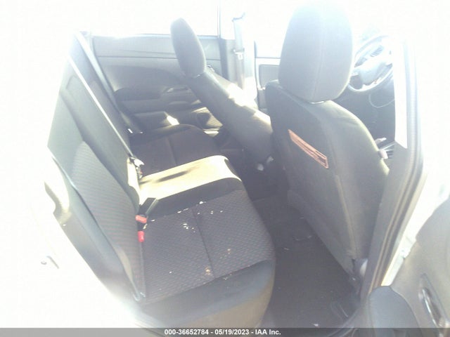 JA4AR3AUXJU005210 Mitsubishi Outlander Sport 2.0