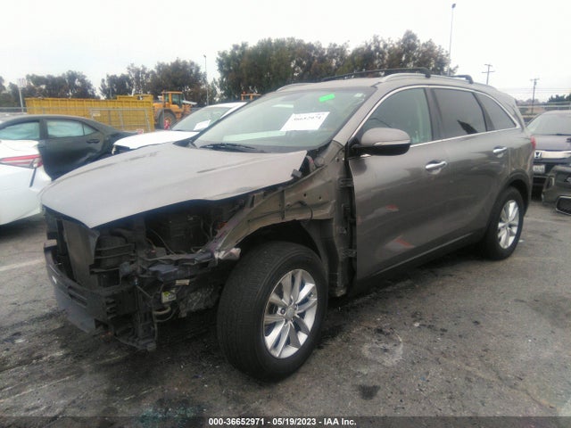 KIA SORENTO LX 2017 5XYPG4A3XHG296841 Image 2