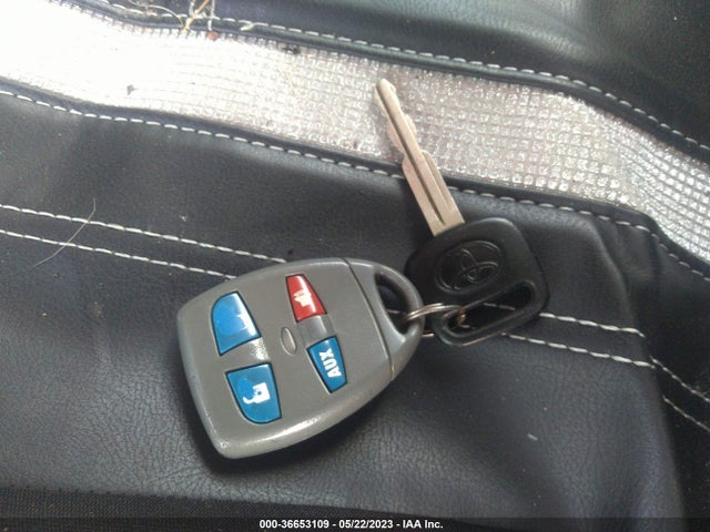 2002 TOYOTA RAV4 VIN: JTEGH20V026002180