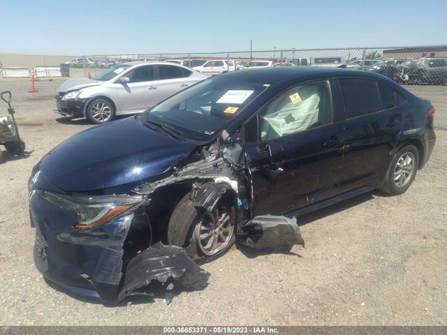 Toyota Corolla Hybrid Le 2021 JTDEAMDE0MJ026551 Image 2