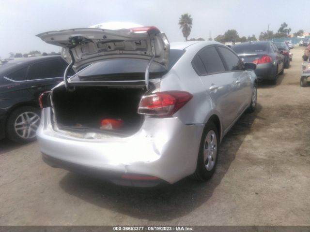 3KPFK4A74HE087413 KIA FORTE LX
