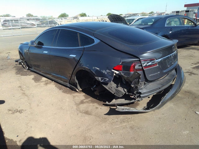 2015 TESLA MODEL S 5YJSA1H4XFF085331 Photo 2