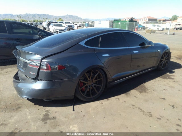 2015 TESLA MODEL S 5YJSA1H4XFF085331 Photo 3