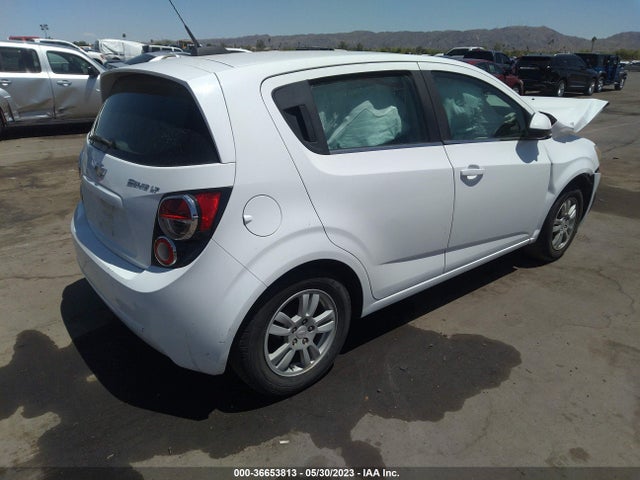 Chevrolet SONIC LT 2015 1G1JC6SH8F4144486 Image 4