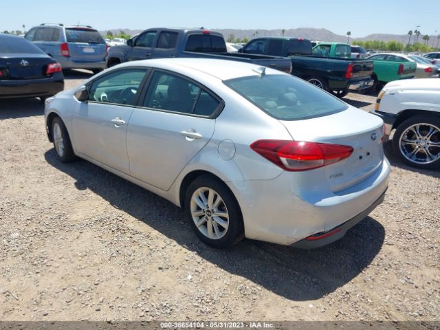 3KPFL4A72HE009421 KIA FORTE LX