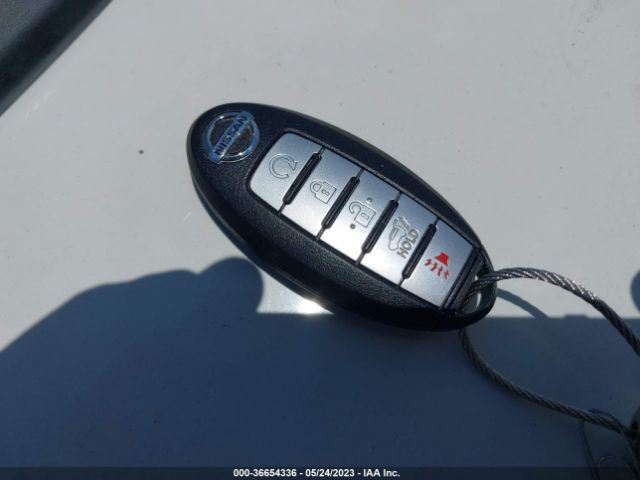 5N1AT2MT0JC749713 Nissan ROGUE SV
