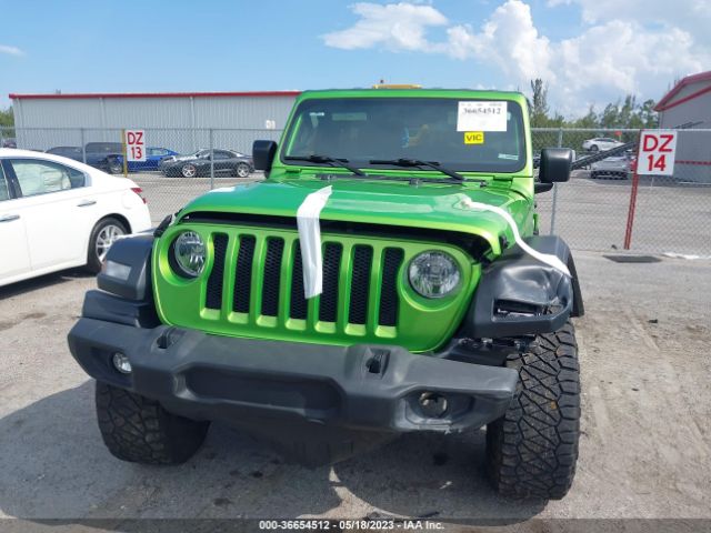 1C4HJXDGXJW320635 Jeep Wrangler Unlimited Sport S