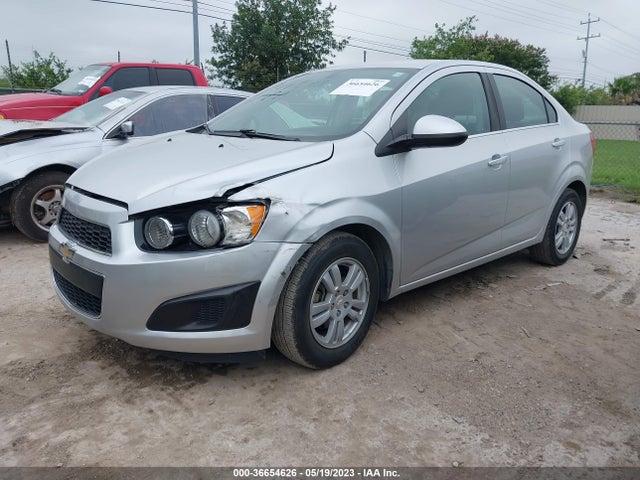 Chevrolet SONIC LT 2016 1G1JC5SH0G4164792 Image 2