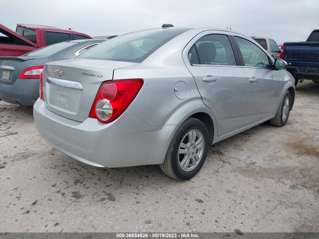 Chevrolet SONIC LT 2016 1G1JC5SH0G4164792 Image 5