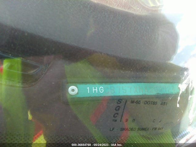 1992 HONDA ACCORD EX VIN: 1HGCB757XNA203924