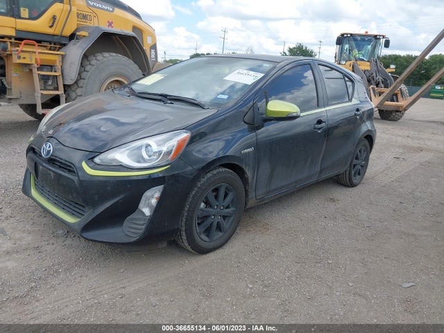 Toyota Prius C One/two/three/four 2016 JTDKDTB30G1116017 Image 2