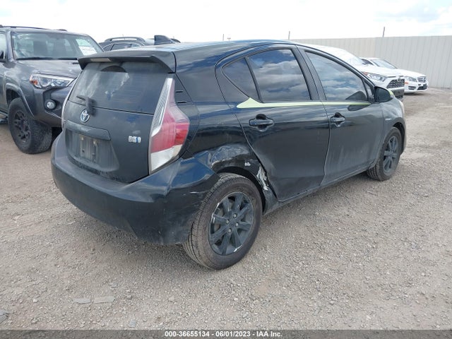 Toyota Prius C One/two/three/four 2016 JTDKDTB30G1116017 Image 4