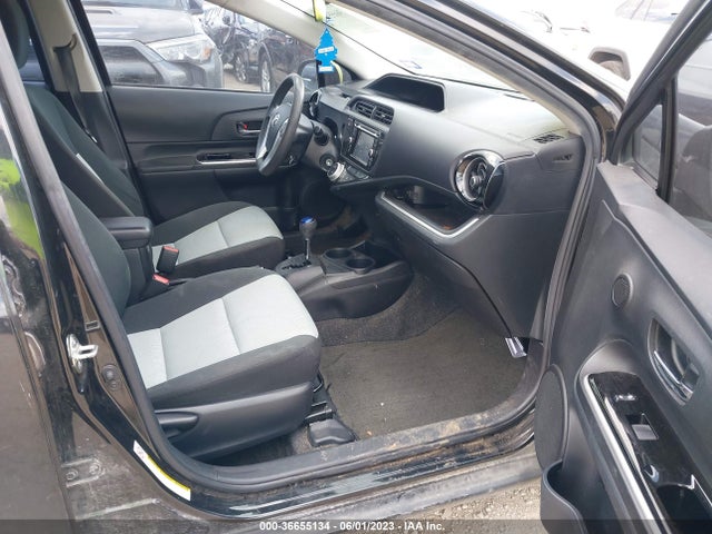 Toyota Prius C One/two/three/four 2016 JTDKDTB30G1116017 Image 5