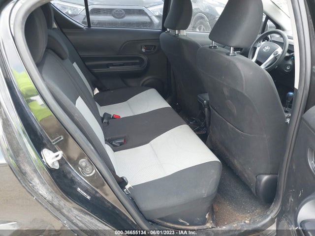 Toyota Prius C One/two/three/four 2016 JTDKDTB30G1116017 Image 8