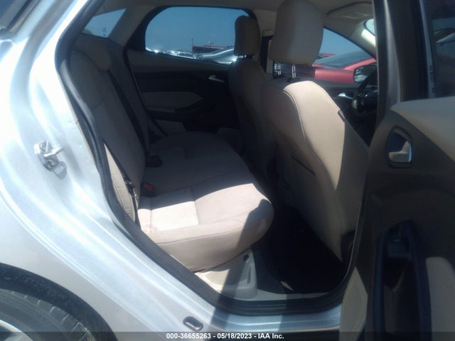 Ford FOCUS SE 2016 1FADP3F28GL246638 Image 8