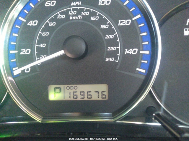 2011 SUBARU FORESTER 2.5X PREMIUM VIN: JF2SHADCXBH729348