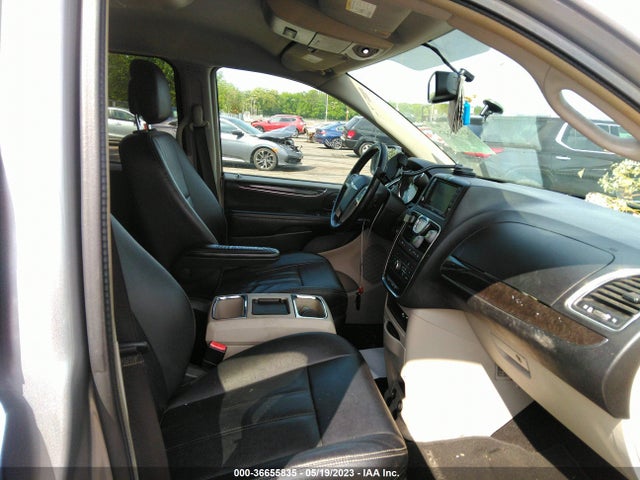 2C4RC1BG3GR296937 Chrysler Town & Country Touring