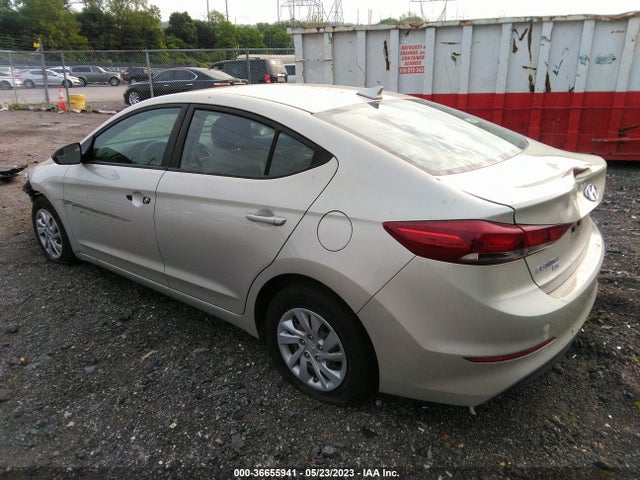 Hyundai ELANTRA SE 2017 5NPD74LFXHH139930 Image 3