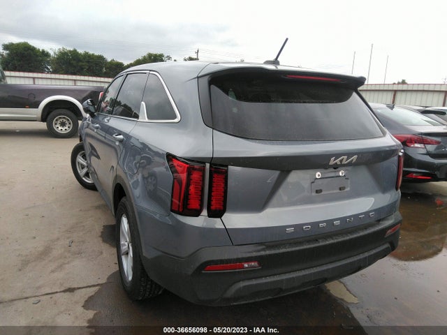 KIA SORENTO LX 2022 5XYRG4LC8NG103801 Image 4