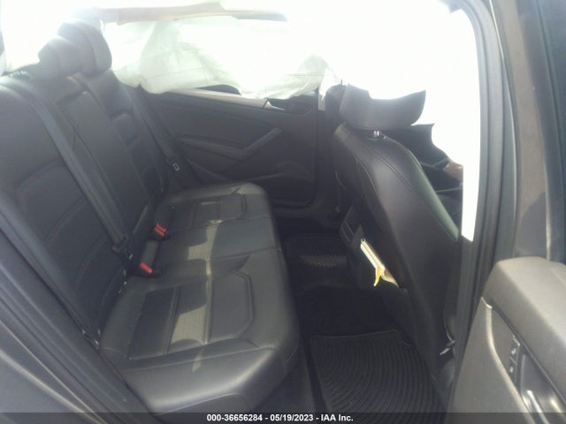 1VWAT7A30EC112698 Volkswagen Passat Wolfsburg Ed