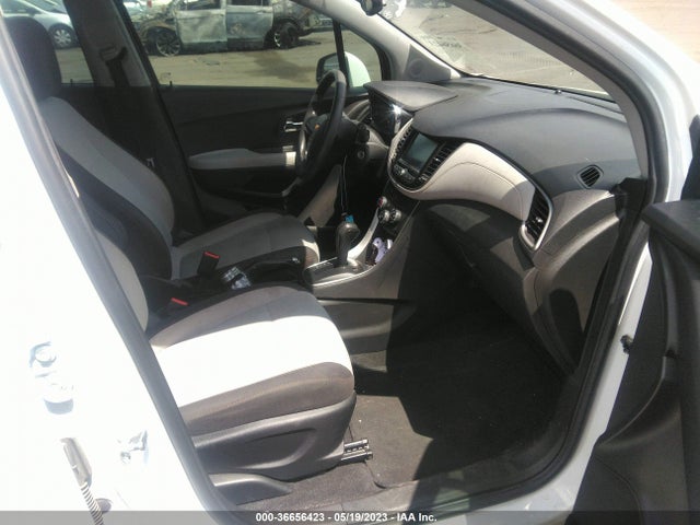 Chevrolet TRAX LS 2017 3GNCJKSB1HL133196 Image 6