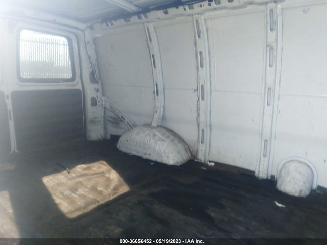 2009 CHEVROLET EXPRESS CARGO VAN VIN: 1GCGG25C791182148