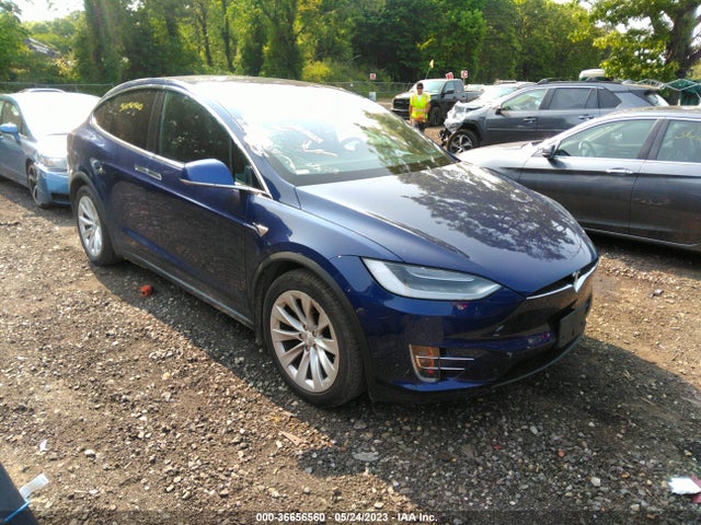 2019 Tesla Model X, VIN: 5YJXCAE27KF197095