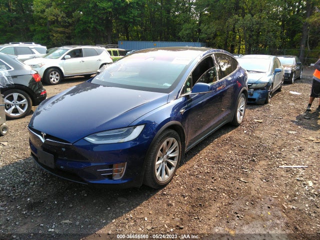 2019 Tesla Model X, VIN: 5YJXCAE27KF197095