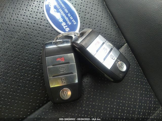 5XYPHDA52KG449010 KIA Sorento Ex V6