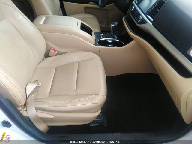 2015 TOYOTA HIGHLANDER XLE VIN: 5TDKKRFH7FS108075