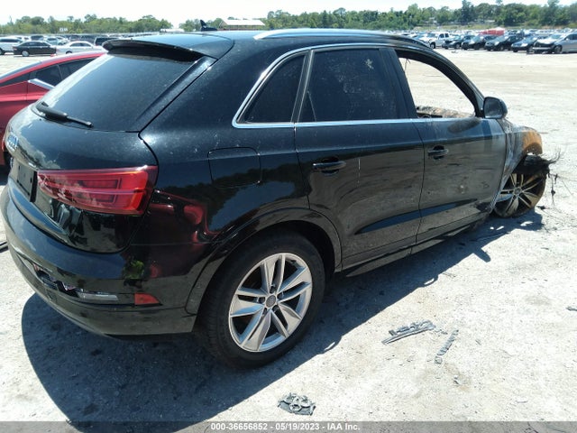 WA1BFCFS9GR001102 Audi Q3 Premium Plus