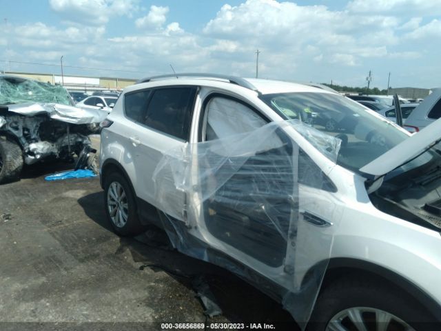 1FMCU0JDXHUD93203 Ford Escape Titanium