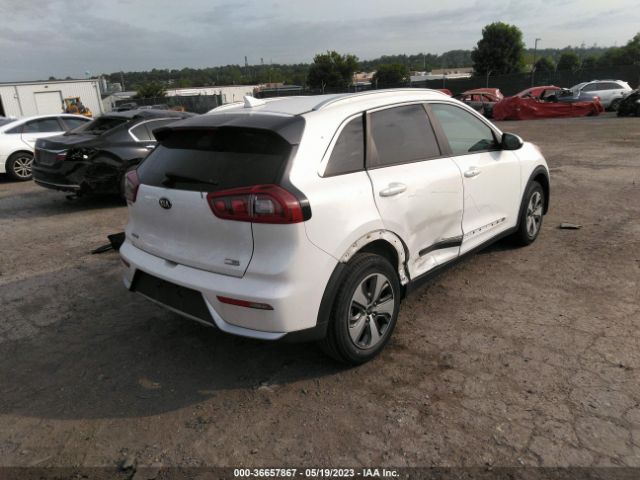 KNDCB3LC4J5203492 KIA NIRO LX