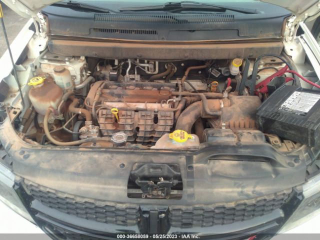 3C4PDCAB3JT530858 Dodge JOURNEY SE