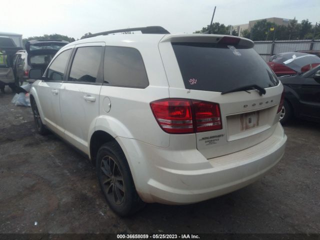 3C4PDCAB3JT530858 Dodge JOURNEY SE