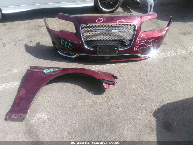 2C3CCAKG1JH302192 Chrysler 300 Limited