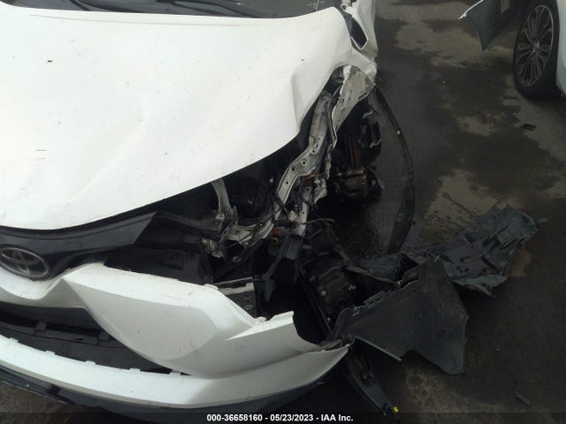 Toyota C-HR XLE 2018 JTNKHMBX4J1002876 Image 4