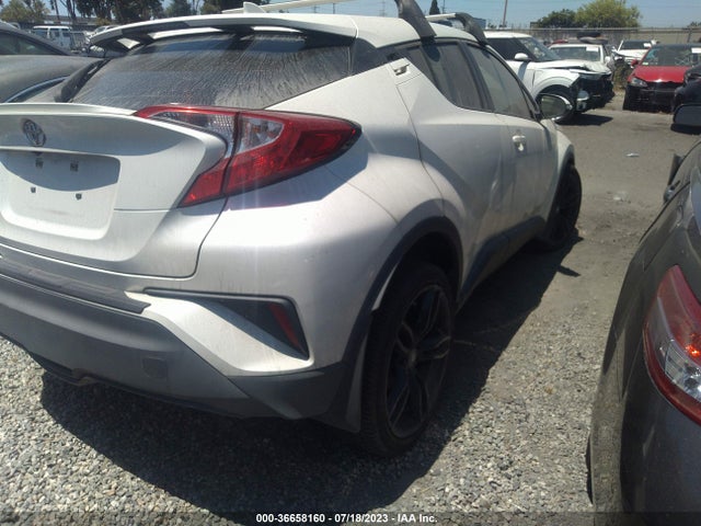 Toyota C-HR XLE 2018 JTNKHMBX4J1002876 Image 6