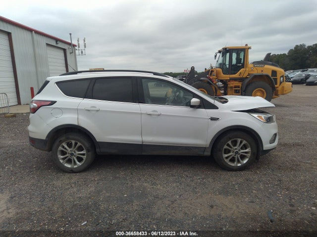 2018 FORD ESCAPE SE VIN: 1FMCU0GD4JUD34130