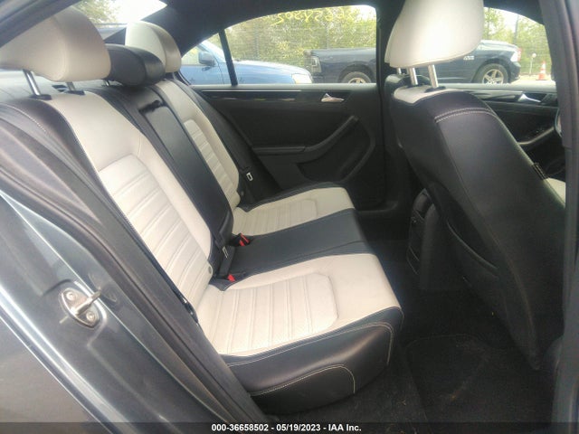 3VWD17AJ3FM221092 Volkswagen Jetta Sedan 1.8t Sport