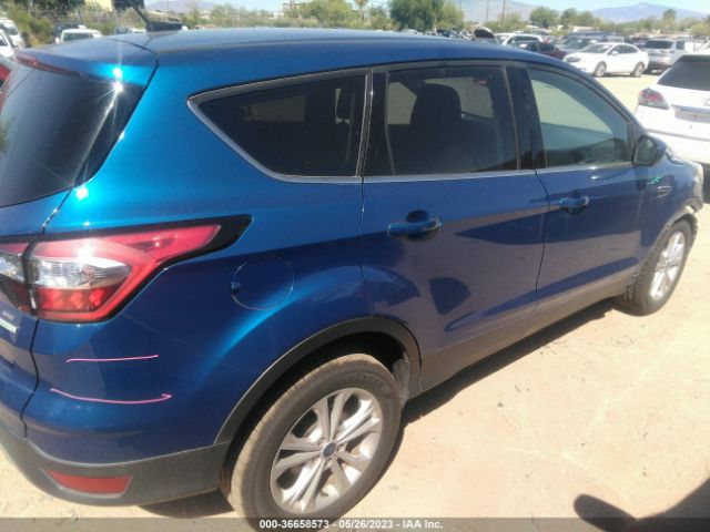 1FMCU0GD8HUC54176 Ford ESCAPE SE
