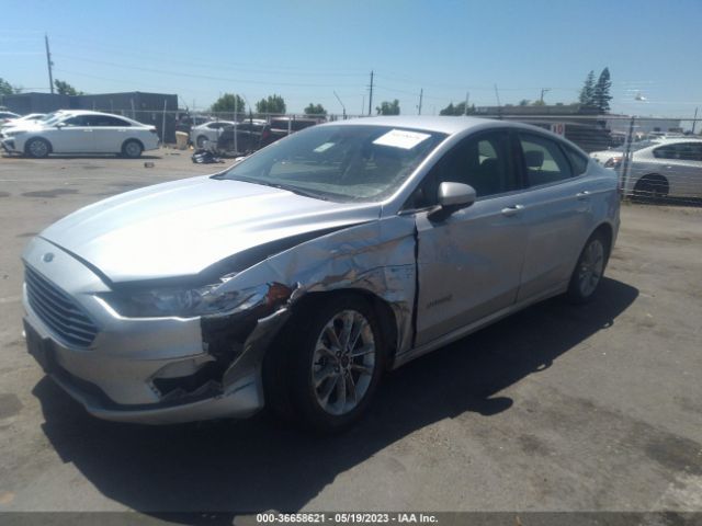 3FA6P0LU1KR222124 Ford Fusion Hybrid Se