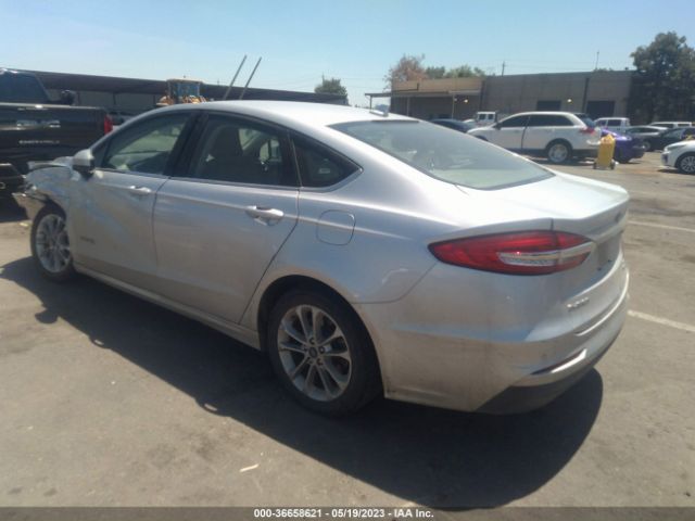 3FA6P0LU1KR222124 Ford Fusion Hybrid Se