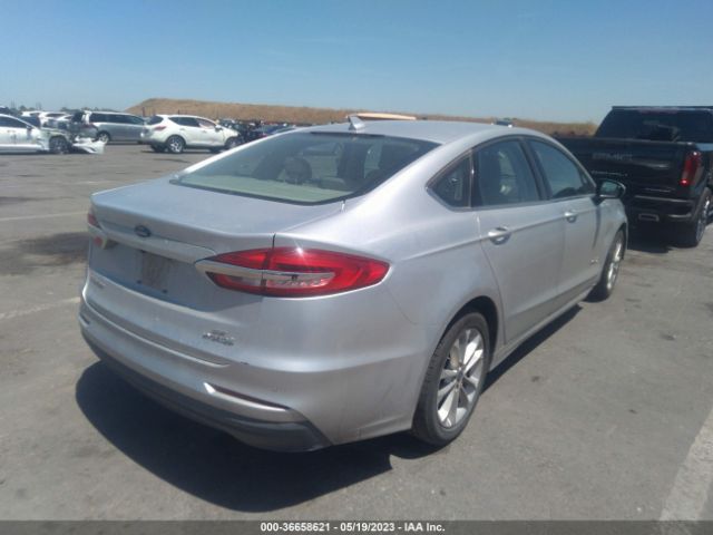 3FA6P0LU1KR222124 Ford Fusion Hybrid Se