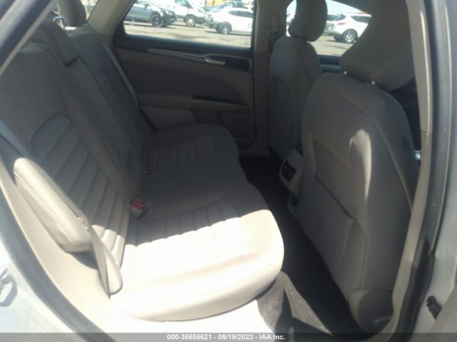 3FA6P0LU1KR222124 Ford Fusion Hybrid Se